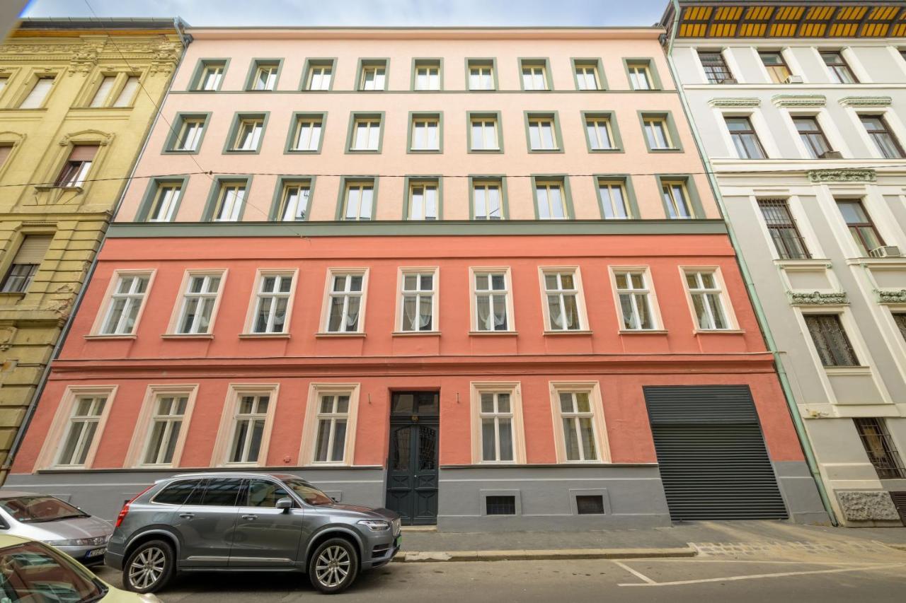 Millenium Spa Relax Apartamento Budapeste Exterior foto