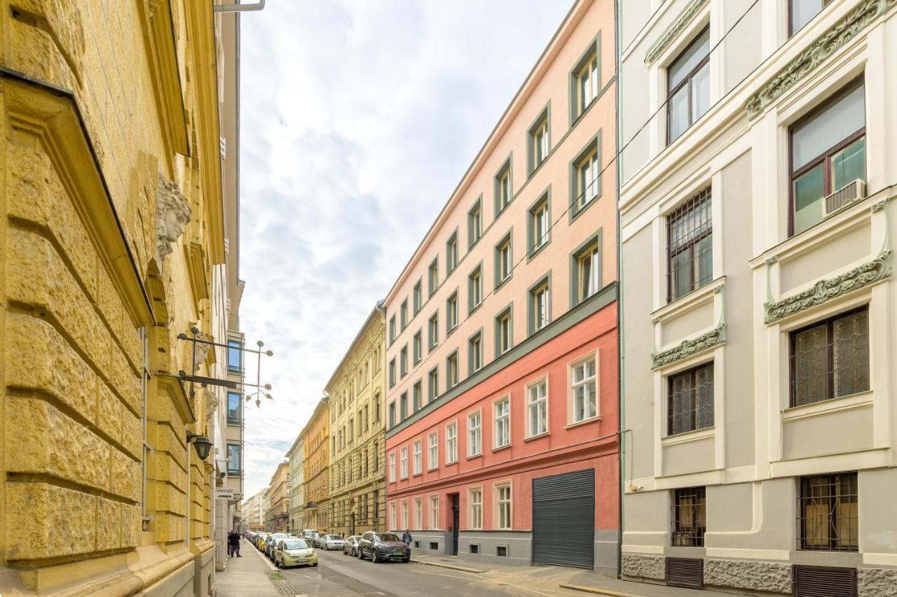 Millenium Spa Relax Apartamento Budapeste Exterior foto